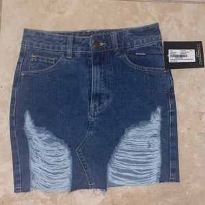 NWT Prettylittlething denim jean mini skirt size 00